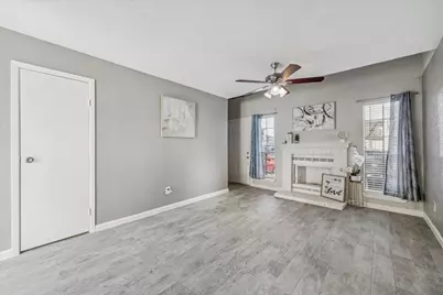 10501 South Drive #323, Houston, TX 77099 - Photo 2