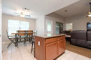 10320 Stone Gate Dr, Conroe, TX 77385 - Photo 8