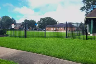 4170 Presidents Dr S, Houston, TX 77047 - Photo 42