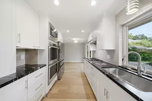 14110 Barryknoll Ln, Houston, TX 77079 - Photo 24