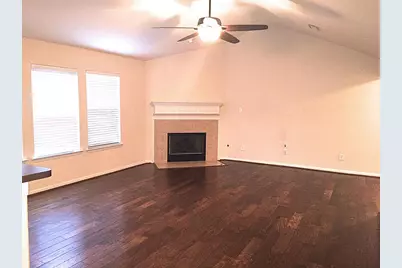 174 Fairwind Trail Drive, The Woodlands, TX 77385 - Photo 4