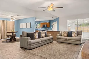1814 Wildwood Dr, Deer Park, TX 77536 - Photo 4
