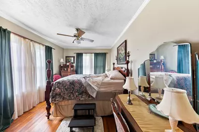 2222 N Main Street, Highlands, TX 77562 - Photo 36