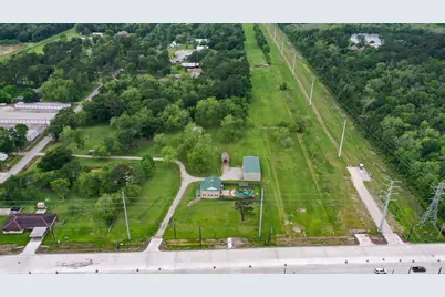 2222 N Main Street, Highlands, TX 77562 - Photo 6