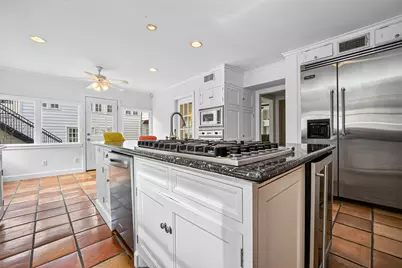 2127 Milford Street, Houston, TX 77098 - Photo 14