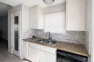 2022 Crosscoach Ln Ln, Katy, TX 77449 - Photo 8