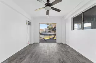 12 S Sandpiper St, La Marque, TX 77568 - Photo 20