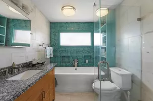 12 S Sandpiper St, La Marque, TX 77568 - Photo 4