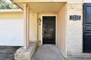 2207 Woodglen Dr, Missouri City, TX 77489 - Photo 4