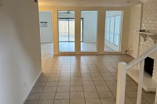 139 Phanturn Ln, Bellaire, TX 77401 - Photo 1