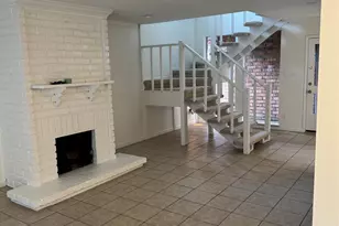 139 Phanturn Ln, Bellaire, TX 77401 - Photo 2