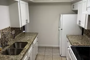 139 Phanturn Ln, Bellaire, TX 77401 - Photo 16