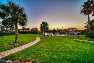 1303 Lakeway Drive, Seabrook, TX 77586 - Photo 4