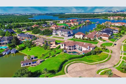 1303 Lakeway Drive, Seabrook, TX 77586 - Photo 46