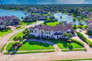 1303 Lake Way Dr, Seabrook, TX 77586 - Photo 1