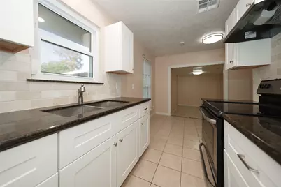 5227 Ridge Turn Drive, Houston, TX 77053 - Photo 6