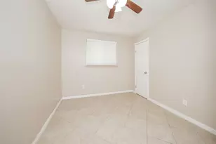 5227 Ridge Turn Dr, Houston, TX 77053 - Photo 16