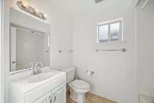 1520 Yale St, Houston, TX 77008 - Photo 8