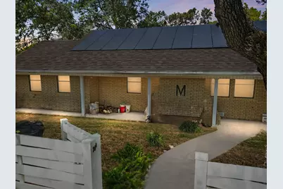 106 W Watt Street, El Campo, TX 77437 - Photo 1