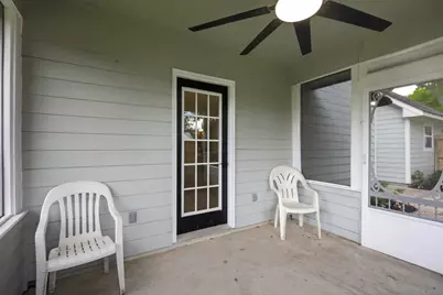 1086 S Hood Street, Alvin, TX 77511 - Photo 8