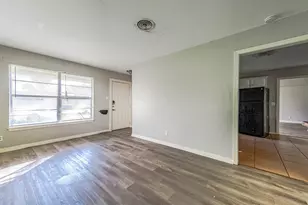 7203 Gore Dr, Houston, TX 77016 - Photo 12