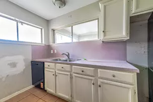 7203 Gore Dr, Houston, TX 77016 - Photo 8