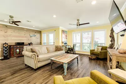 8302 Seawall Boulevard #5, Galveston, TX 77554 - Photo 6