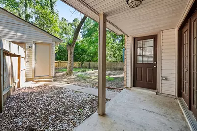 34 E Wandering Oak Drive, The Woodlands, TX 77381 - Photo 20