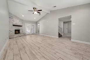 34 E Wandering Oak Dr, The Woodlands, TX 77381 - Photo 4