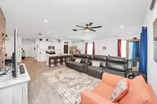 403 Blanco Ln, Dayton, TX 77535 - Photo 18