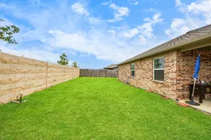 403 Blanco Ln, Dayton, TX 77535 - Photo 36