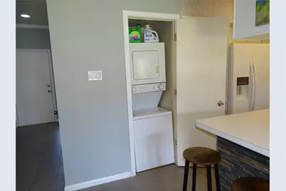 127 April Point Drive S, Conroe, TX 77356 - Photo 12