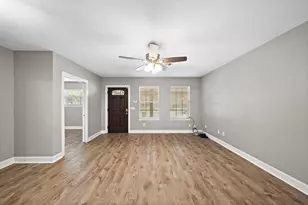 319 Arvana St, Houston, TX 77034 - Photo 2