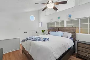1016 Redfish St, Bayou Vista, TX 77563 - Photo 18