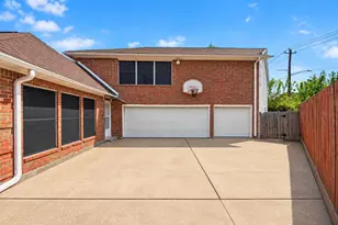 8115 Meadow Crest St, Houston, TX 77071 - Photo 4