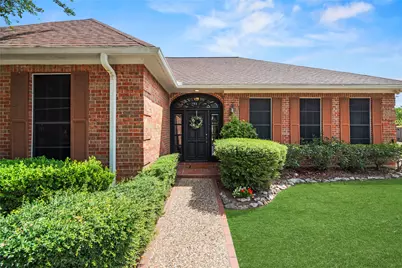 8115 Meadow Crest Street, Houston, TX 77071 - Photo 2