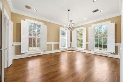 8115 Meadow Crest Street, Houston, TX 77071 - Photo 14