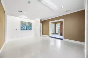 8115 Meadow Crest St, Houston, TX 77071 - Photo 26