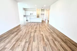 8219 Holly Blue Dr, Rosharon, TX 77583 - Photo 2