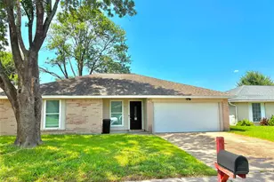 9815 Rocky Hollow Rd, La Porte, TX 77571 - Photo 1