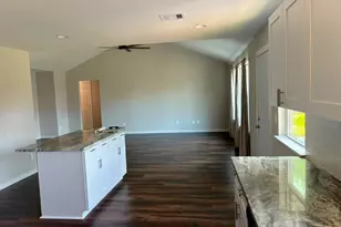 9815 Rocky Hollow Rd, La Porte, TX 77571 - Photo 10