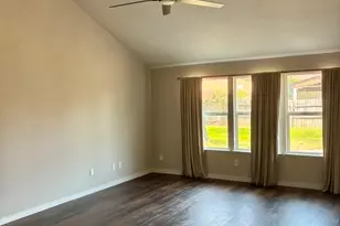 9815 Rocky Hollow Rd, La Porte, TX 77571 - Photo 6