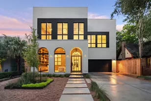 1656 Banks St, Houston, TX 77006 - Photo 1