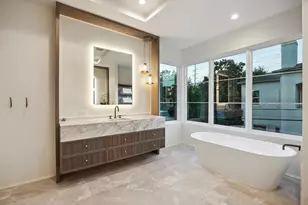 1656 Banks St, Houston, TX 77006 - Photo 28