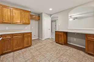 11827 E Galwan Cir, Houston, TX 77070 - Photo 18