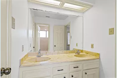 1922 Hickory Lawn Drive, Houston, TX 77077 - Photo 20