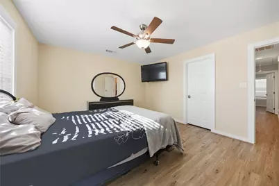 1066 County Road 233, Giddings, TX 78942 - Photo 16