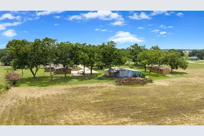 215 Lakeview Lane, El Campo, TX 77437 - Photo 40