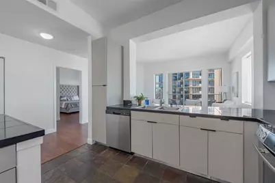 3505 Sage Road #2210, Houston, TX 77056 - Photo 10