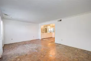 1311 Town Cir, Baytown, TX 77520 - Photo 10